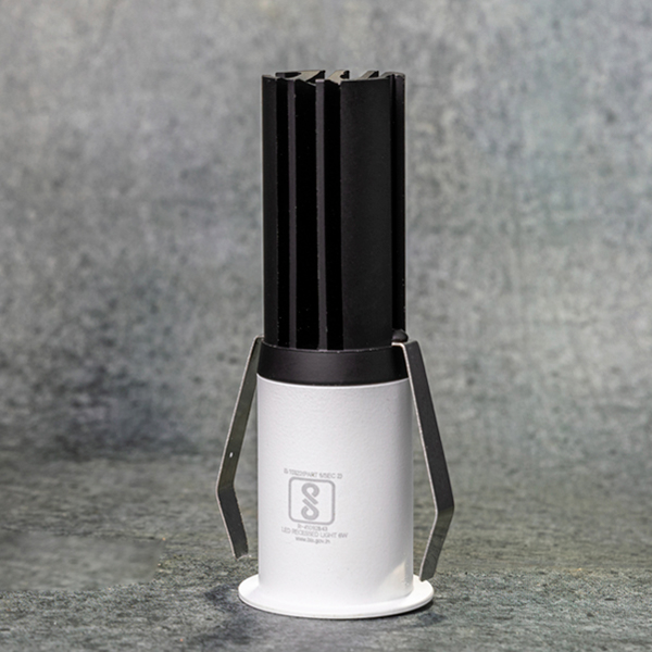 Artizan LLA-001 6W Micro Spot